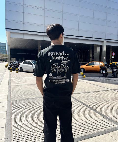 REMERA OVERSIZE POSITIVE espalda